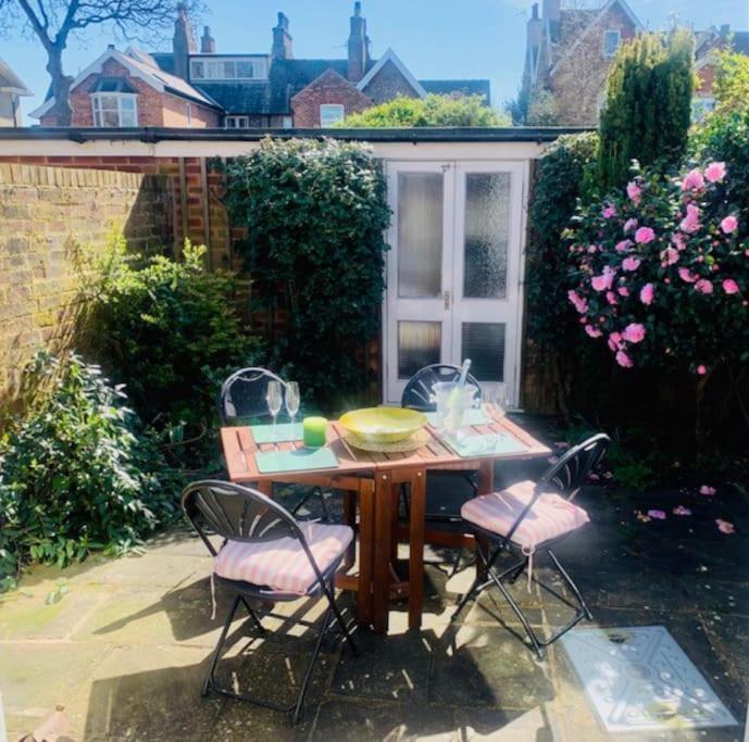 The Lytham Cottage Литам Сент Аннс Екстериор снимка