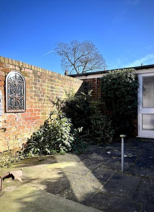 The Lytham Cottage Литам Сент Аннс Екстериор снимка